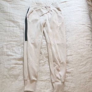 Nike joggers